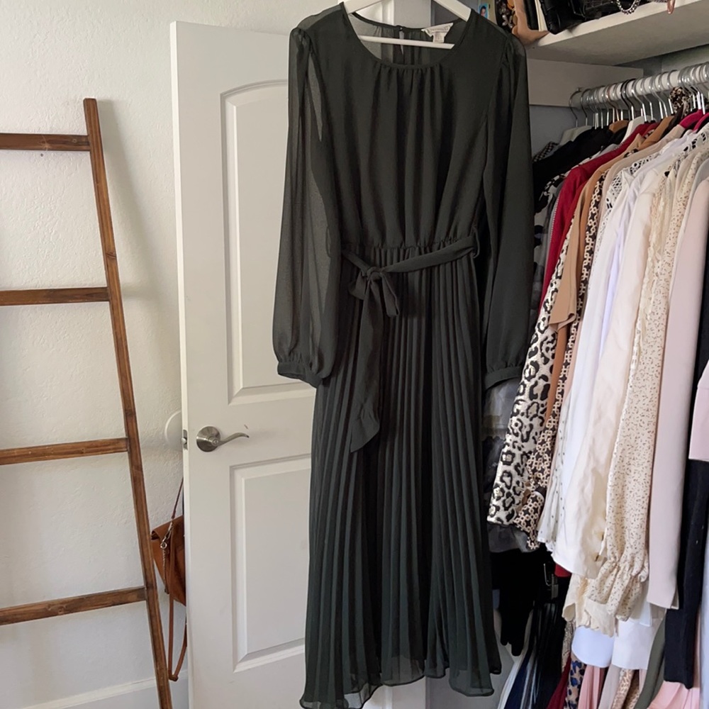 COPY - Green Pleated Midi Dress